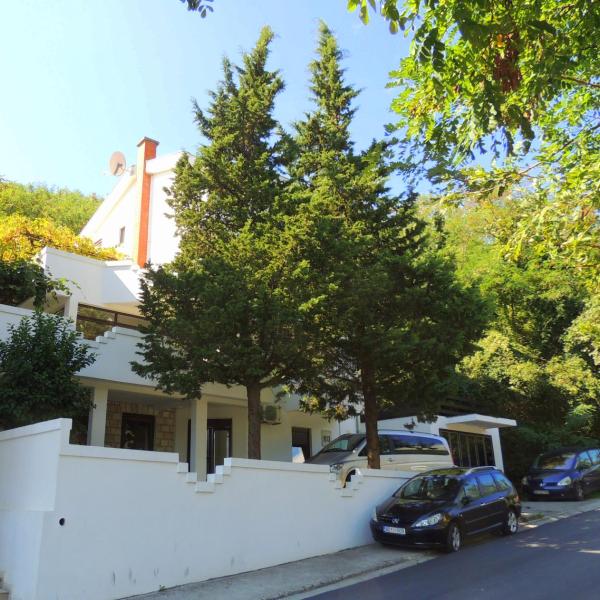 Villa Budvanka Guesthouse