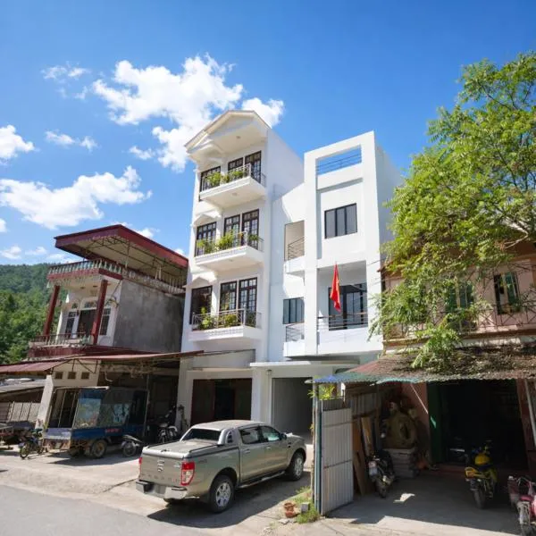 Thuỳ Dương Hotel Cao Bằng, хотел в Bảo Lạc