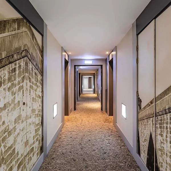 Hotel Mercure Lisboa, hotell i Lisboa