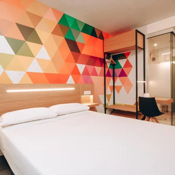 Vértice Roomspace, Hotel in Madrid