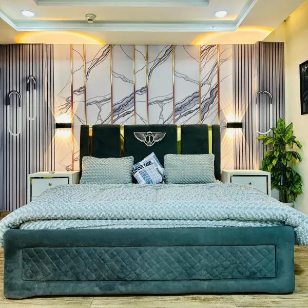 Modern City Escape Bahria hieghts，位于拉瓦尔品第的酒店