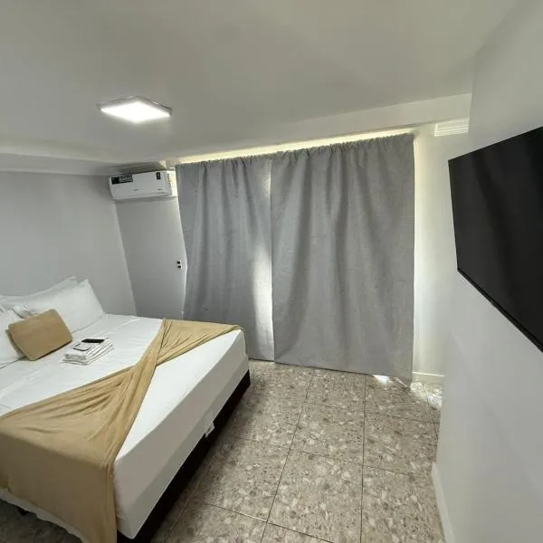 Downtown Rooftop 375 โรงแรมในImbetiba