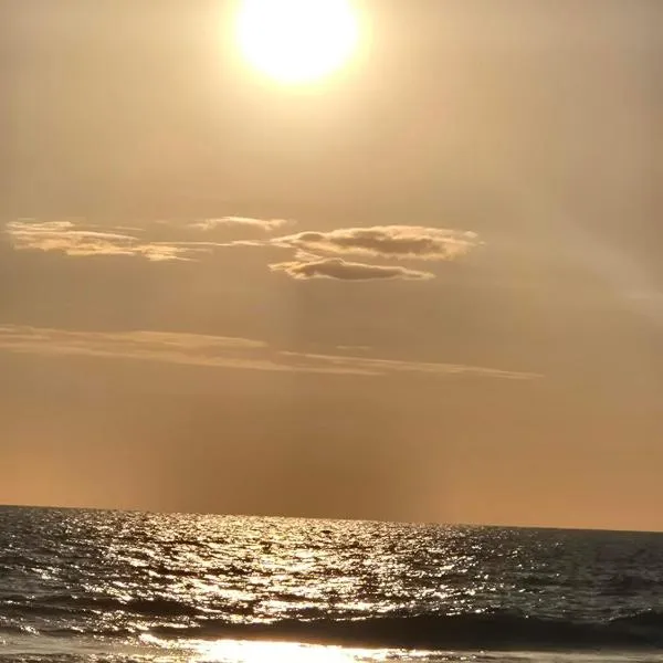 Family getaway, pool, beach and surf, hotel v destinácii Jacó