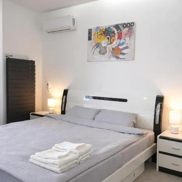 Stylish Riverside Apartments in Riviera Complex, hotell i Mykolajiv