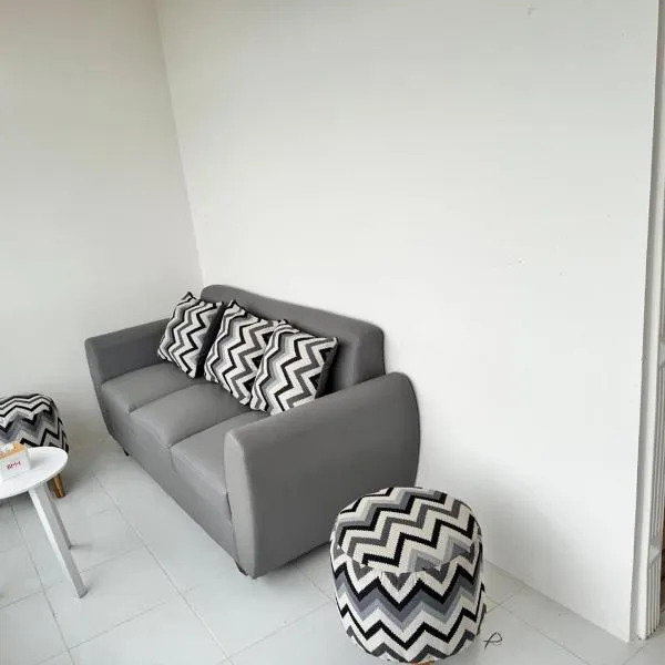 G-House-2, hotel en Singkawang