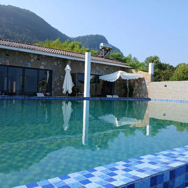 Sunrise hill resort, hotel u gradu Pu Kok