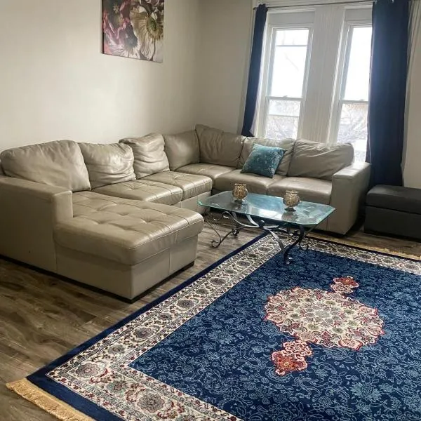 Downtown Apartment 6-7 people，鮑曼維爾的飯店