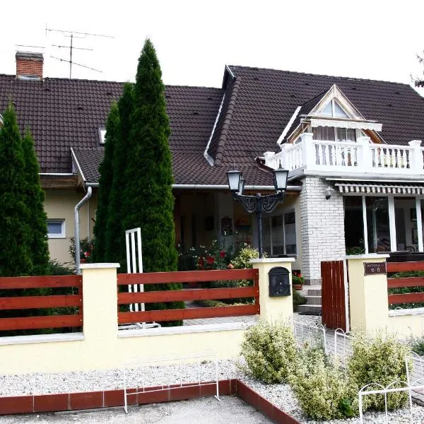 Parti Panzió, hotel in Tata