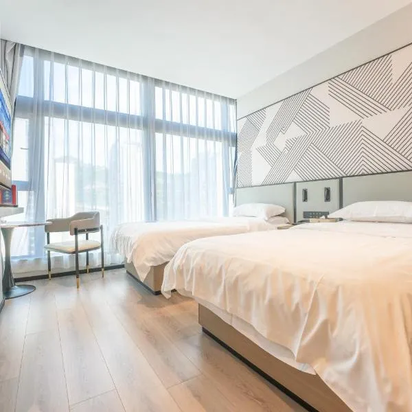 Burman Hotel: Panzhihua'da bir otel