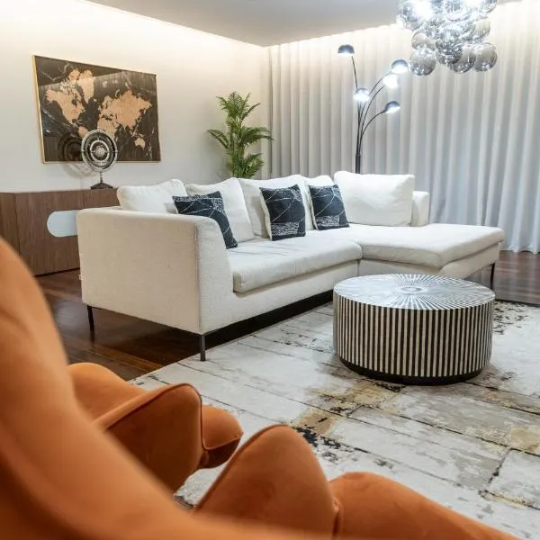 Funchal Next Corner Plaza, hotel em Funchal