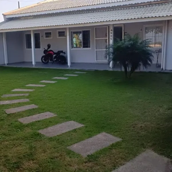 Casa frente Mar, hotel a Navegantes