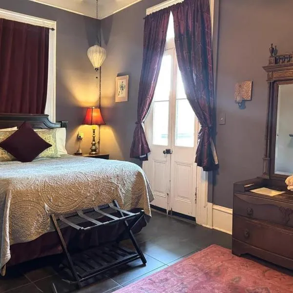 The Dragonfly Tremé-Historic Guesthouse-Near French Quarter, hotel in New Orleans