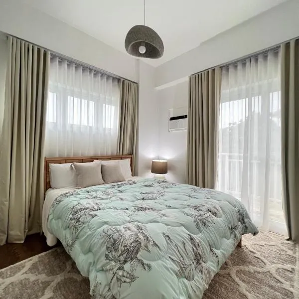 201 Amani Grand Residences Matumbo, hotel i Mactan Cebu International