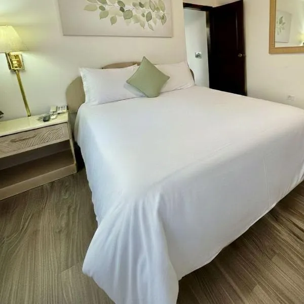 SUITE HOTEL ESTADIO ATAHUALPa, viešbutis mieste Kitas