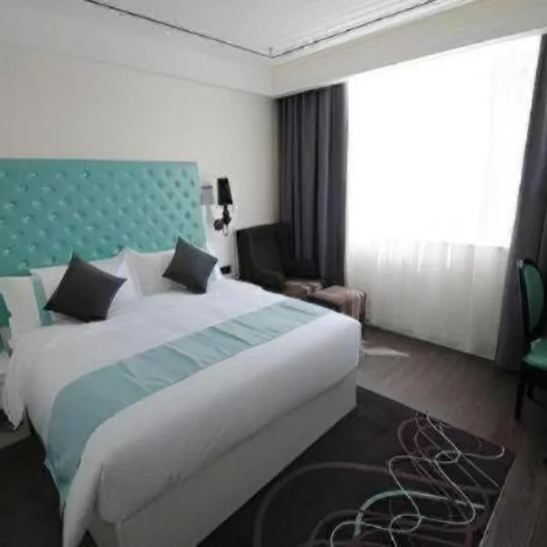 Xana Lite Korla Xiangli Avenue Food Street – hotel w Korli