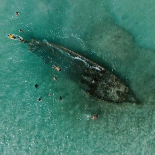 Darocotan Shipwreck Camping, hotel in El Nido