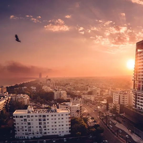 The Icon Limassol, hotel em Limassol