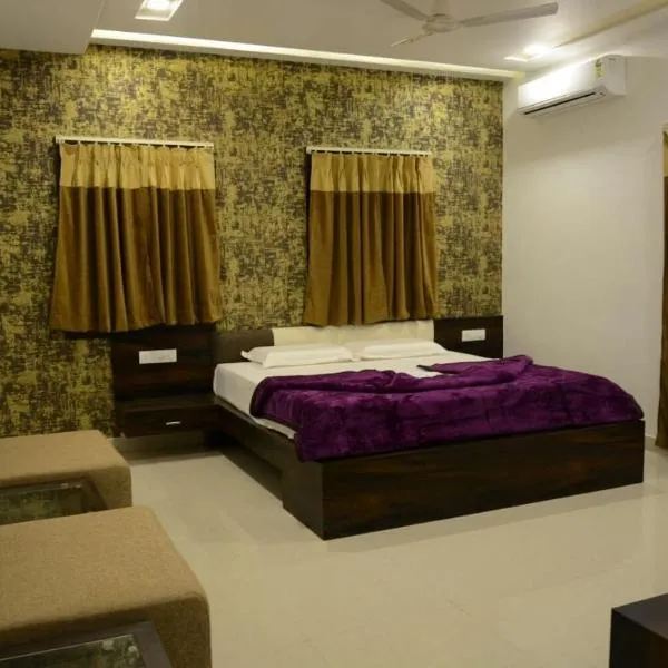 Sri Shivam Hotel, hotel em Gondia