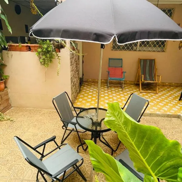 Mountain View Hostel, מלון בסנטה אנה