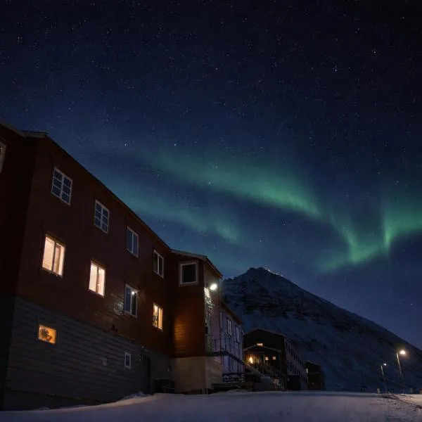Gjestehuset 102 - your home away from home!, hotel en Longyearbyen