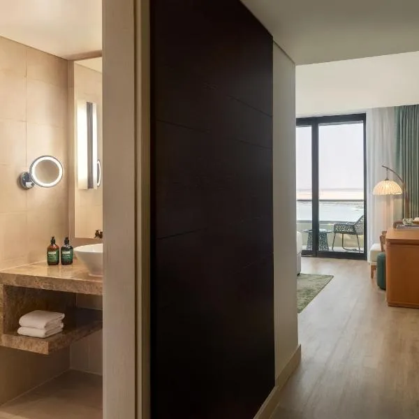 Yas Plaza Mangroves by IHG, hotel en Abu Dabi