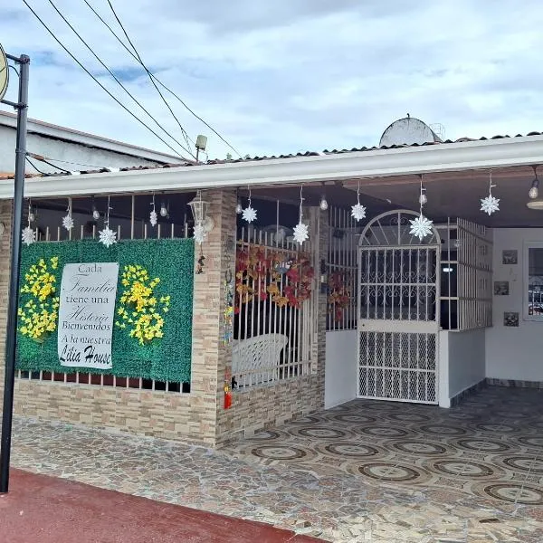 Casa Lilia 10 minutos Aeropuerto Tocumen, Hotel in Panama-Stadt