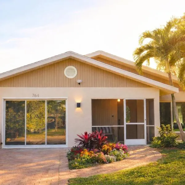 Viesnīca Brand NEW Renovated Coastal Beach House pilsētā Neipelsa