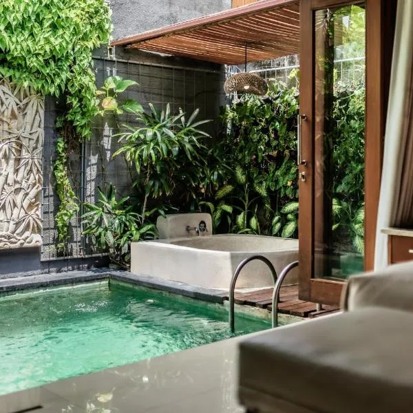 Seminyak Sanctuary Villa by Ini Vie Hospitality, hotel u gradu Seminjak