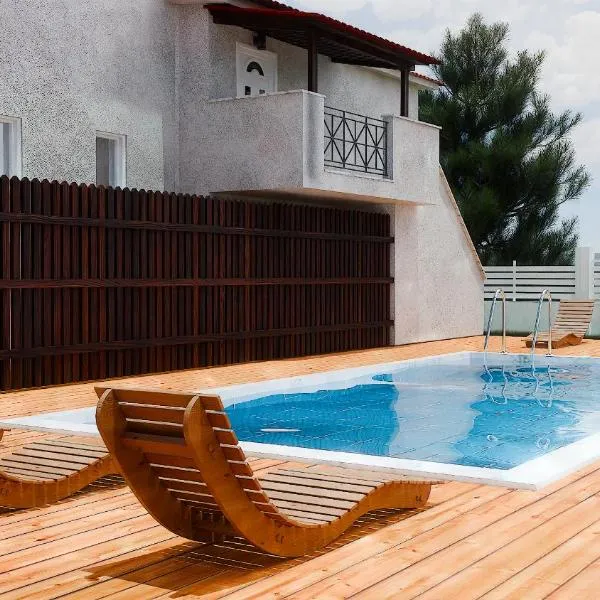 Ilias Village, Hotel in Skiathos-Stadt