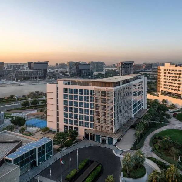 Yas Plaza Circuit by IHG, hotel em Abu Dhabi