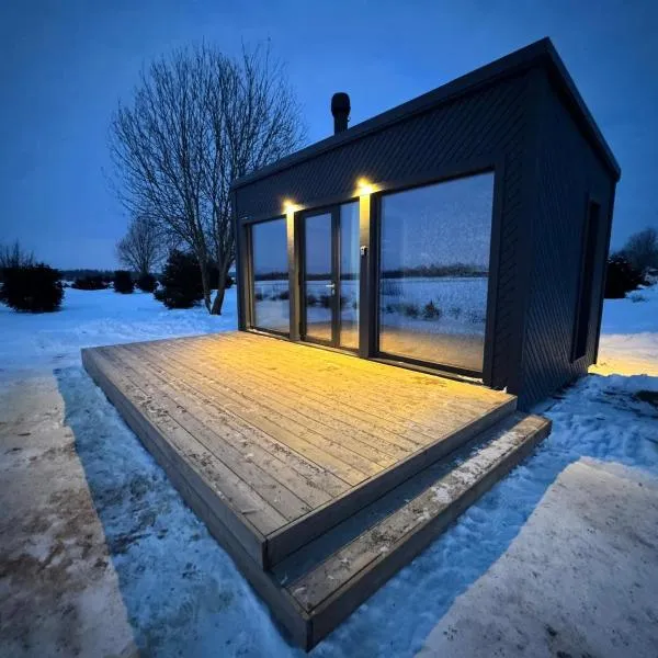 EstBerg Tartu Glasshouse with Sauna, hotell i Tartu