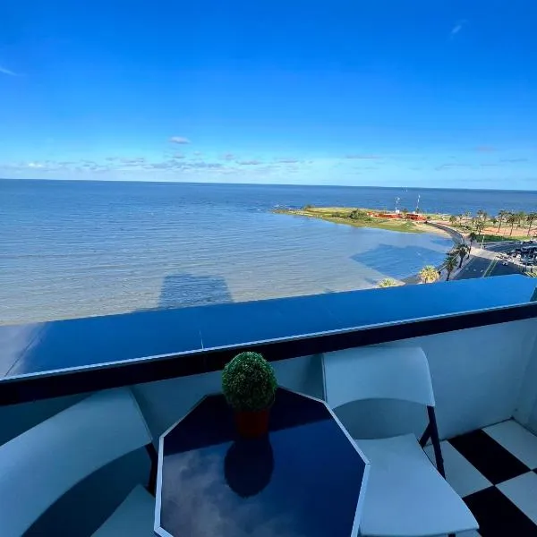 Rambla Bliss Suites - Pocitos Oceanfront, hotel in Montevideo