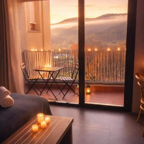 Hostal Boutique Restaurante El Algars – hotel w mieście Caseras