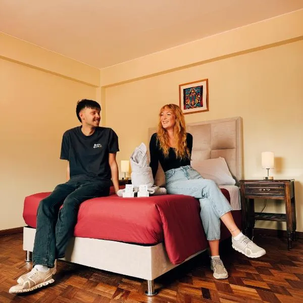 York House، فندق في لاباز