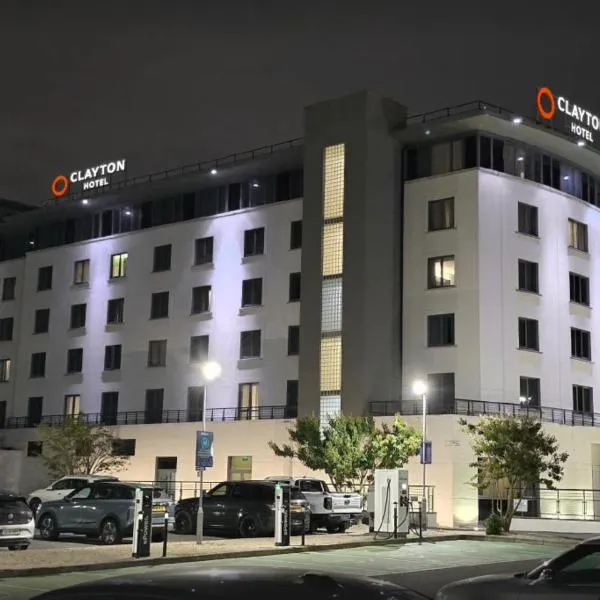 Clayton Hotel Dublin Airport Central โรงแรมในโคลกราน