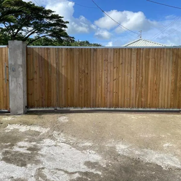 The Brook – hotel w mieście Ocho Rios