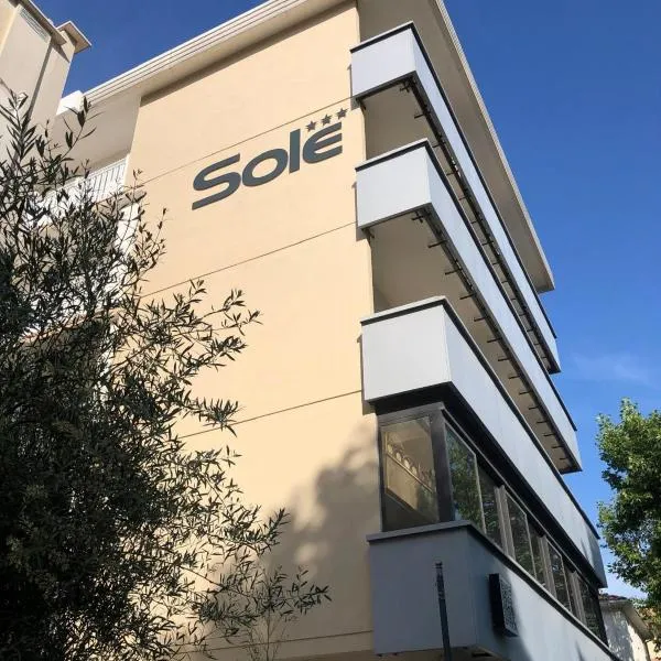 Hotel Sole, מלון בקתוליקה