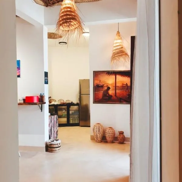 Bait mutirah guesthouse, hotel v destinácii Muscat