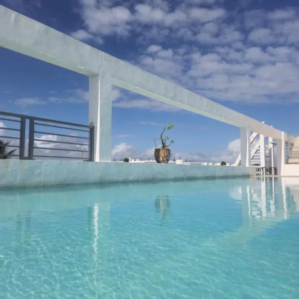 Modern Apartment with Pool in Bávaro Minutes from the Beach、プンタ・カナのホテル