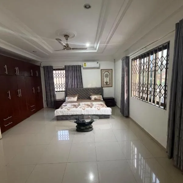 Lebon Paradise, hotel Accrában