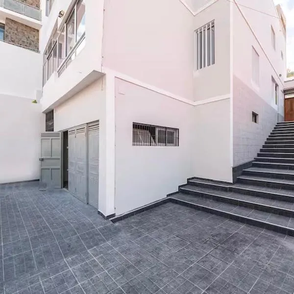 Casa Evora - Your home away from home, hotel v destinaci Mindelo