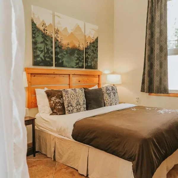 Tofino में, होटल Cobble Wood and Bird Sanctuary Guest Houses