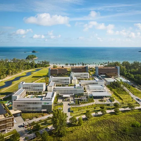Holiday Inn Resort Bintan Lagoi Beach by IHG, hotel a Lagoi