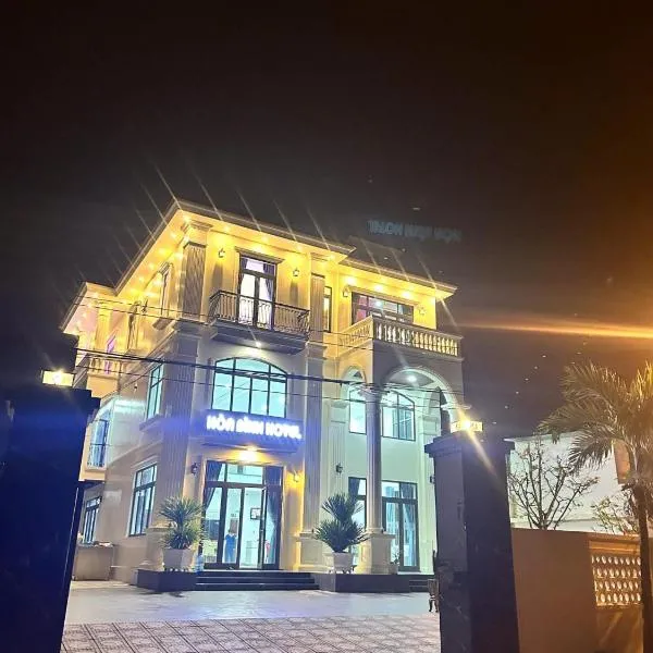 Hòa Bình Hotel, готель у місті Thôn Nhan Biều (1)