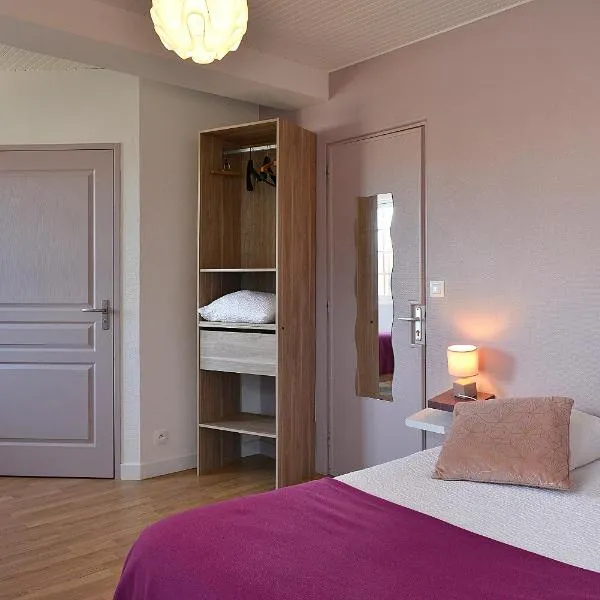 Logis Hôtel Restaurant Berry Relais，Neuvy-Pailloux的飯店