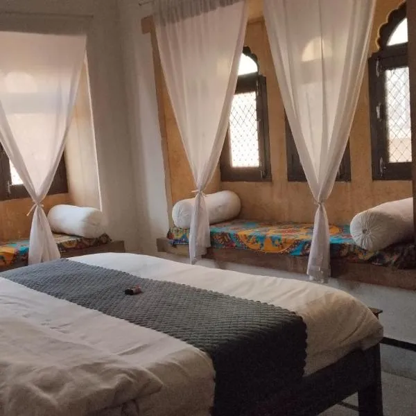 Hotel Heaven In Jaisalmer, hotel u gradu 'Jaisalmer'