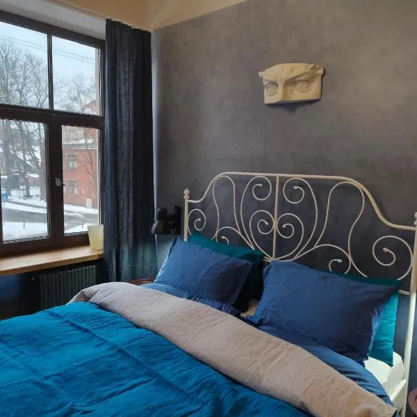 Red Doors Apartament 23 Free Parking: Riga'da bir otel