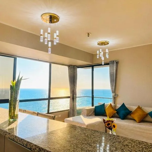 "Oceanfront 3BR, Home Office, Pool, Gym, Sauna, BBQ, Fast Wifi, Play area and Free Parking"، فندق في ليما