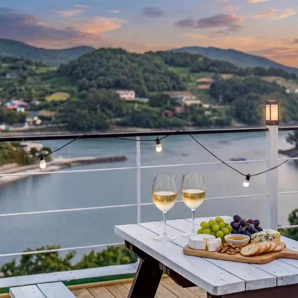 Yeosu Sky Pension, hótel í Yeosu