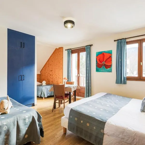 Viesnīca Hôtel Restaurant Les Tilleuls et son espace détente pilsētā Otrāna